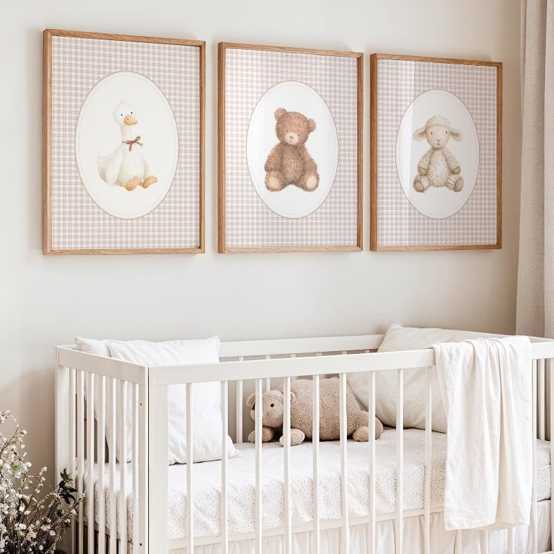 Baby Nursery Gender Neutral - 保育園プリントセット 動物、コテージコア ジェンダーニュートラル ベビールームプリント、クマ、ガチョウ、子羊 ウォールアート 3枚セット