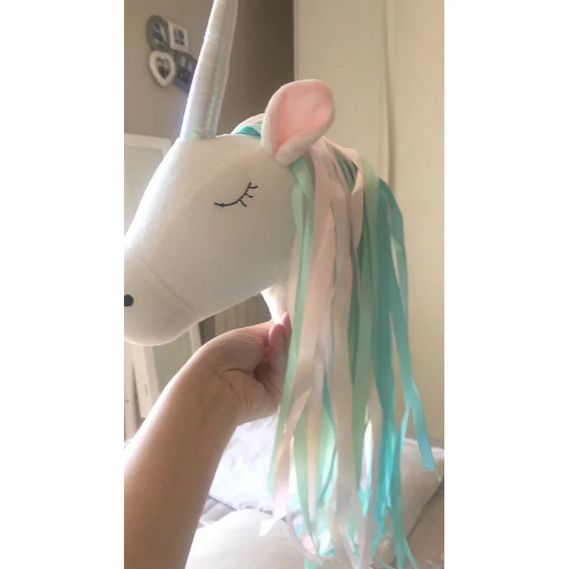 ユニコーンのぬいぐるみ動物の頭の壁掛け飾り 北欧スタイル ベ - Baby Unicorn Nursery のレビューと価格