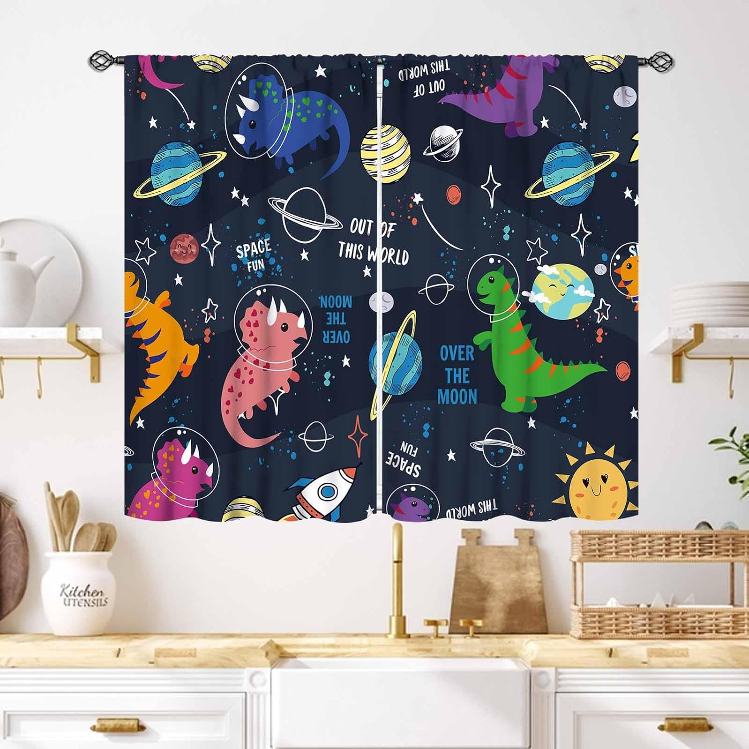 恐竜カーテン 子供部屋用、漫画の動物恐竜宇宙惑星宇宙飛行士テ - Baby Nursery Themes Boy のレビューと価格